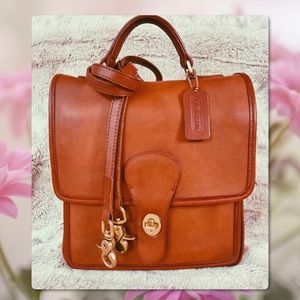 VINTAGE COACH BRITISH TAN LEATHER STATION BAG 5130